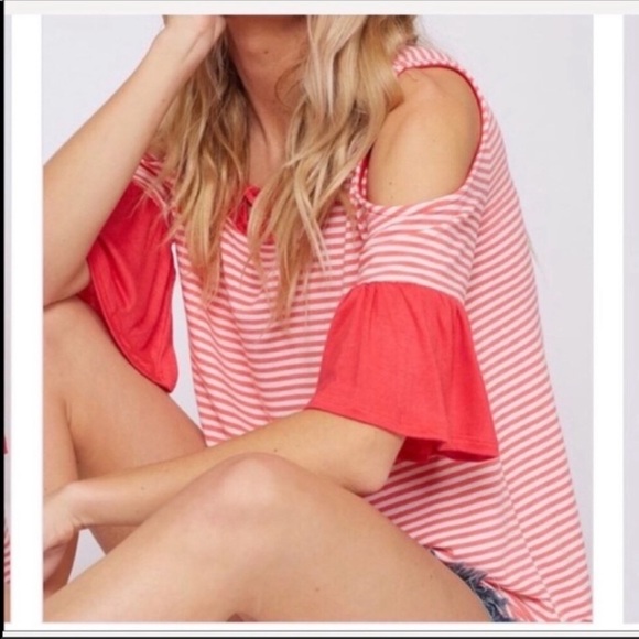 New Cold Shoulder Ruffled Blouse - Picture 2 of 3